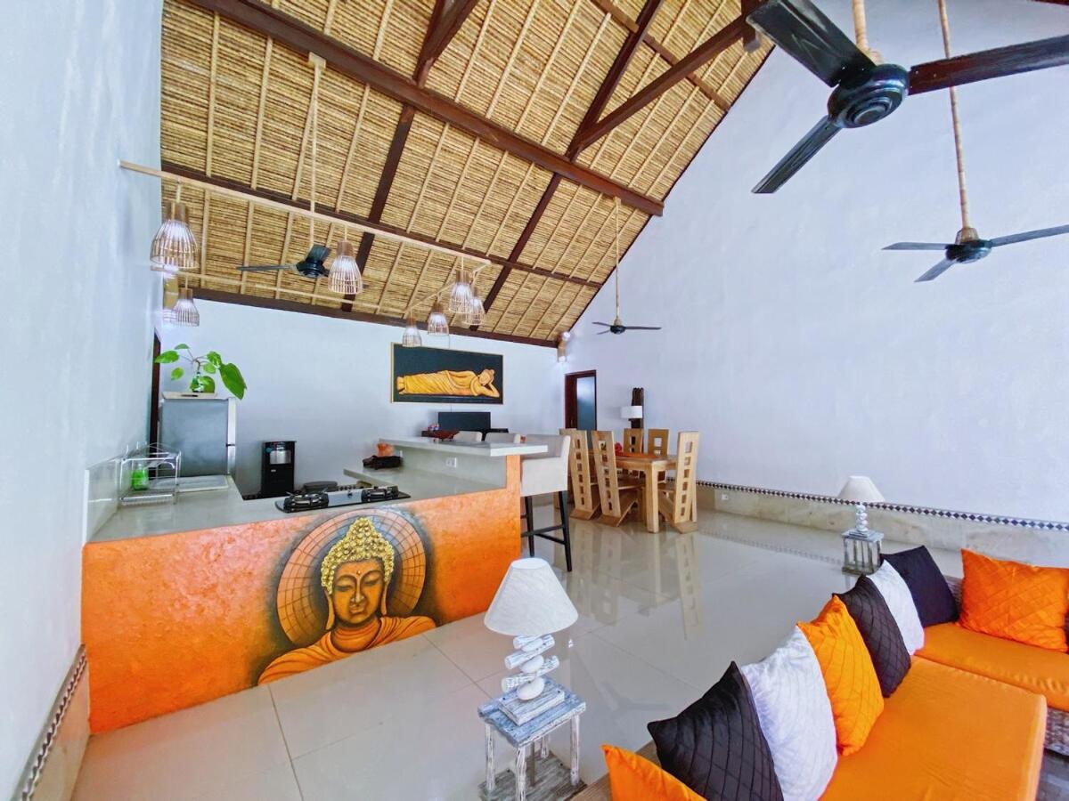 Villa Asyik *